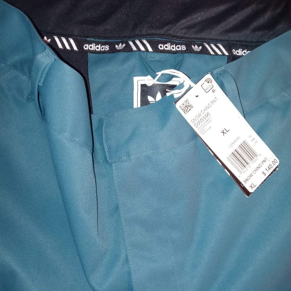 Adidas snow chino